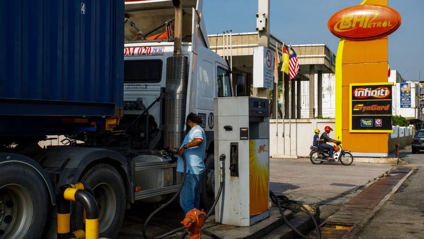 Diesel demand dumps, inventories rise