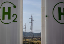 أربع شركات تطلق مشروع لإنتاج الهيدروجين الأخضر بمصر 