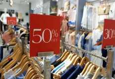 "شعبة الملابس": نسبة الإقبال على شراء الصيفي لا يتخطى 20% منذ بدأ الاوكازيون