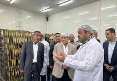 وزير التجارة يزور مصنع بورسعيد ستار لإنتاج الأسماك المدخنة  