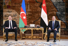 السيسي : نتطلع لدفع العلاقات الاقتصادية والتجارية مع أذربيجان