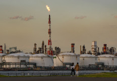 تراجع عائدات صادرات النفط السعودي على أساس سنوي