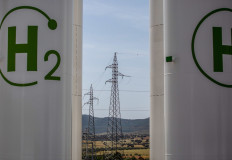 أربع شركات تطلق مشروع لإنتاج الهيدروجين الأخضر بمصر