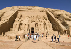 7,069 مليون سائح زاروا مصر في النصف الأول من العام .. والإيرادات 6.6 مليار دولار  