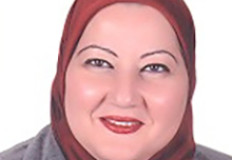 أمنية حلمي .. أستاذة الاقتصاد الدولي