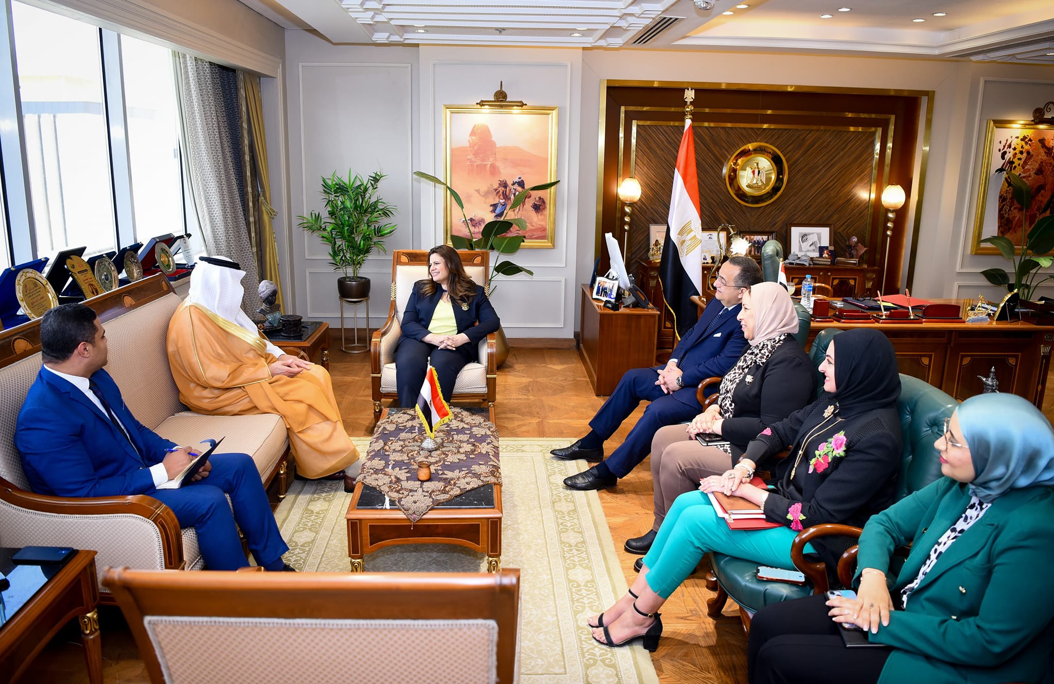 وزيرة الهجرة خلال لقائها مع السفير السعودي
