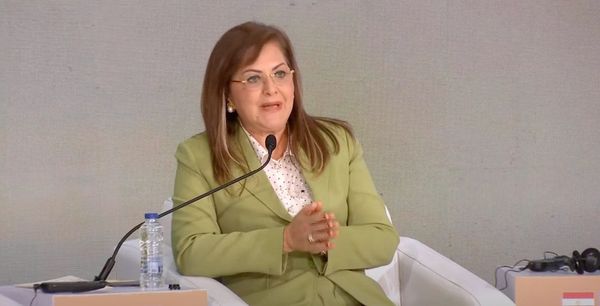الدكتورة هالة السعيد خلال مشاركته في الجلسة الحوارية بالمؤتمر المصري الأوروبي